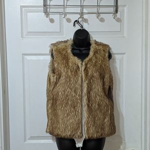 NWT Brown Furr Vest ✨